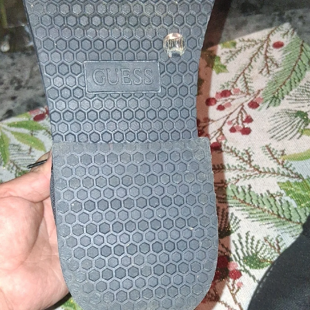 GUESS Men's Black Chukka Boots